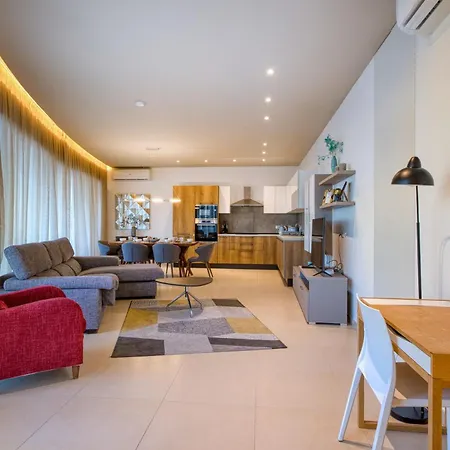 Beautiful Penthouse With Pool And Terrace * Is-Swieqi