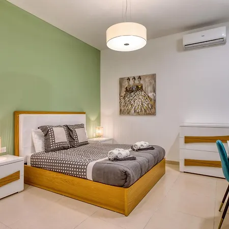 Beautiful Penthouse With Pool And Terrace Daire *