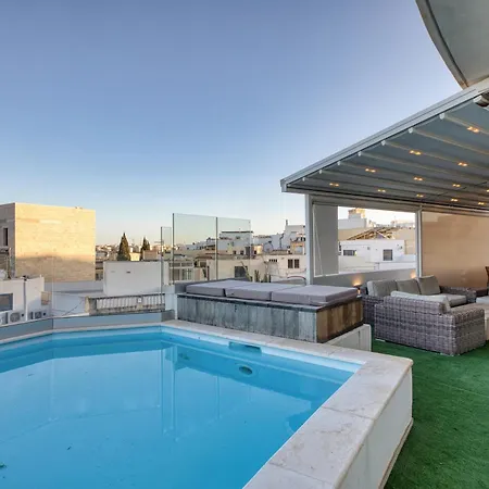 Beautiful Penthouse With Pool And Terrace Lägenhet *