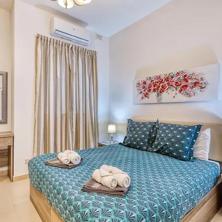 Beautiful Penthouse With Pool And Terrace Appartement