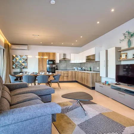 Beautiful Penthouse With Pool And Terrace * Is-Swieqi