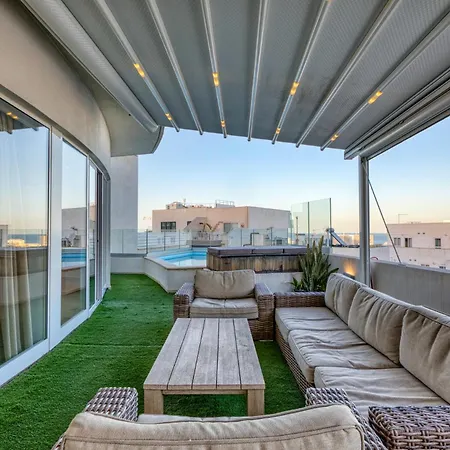 Beautiful Penthouse With Pool And Terrace * Is-Swieqi
