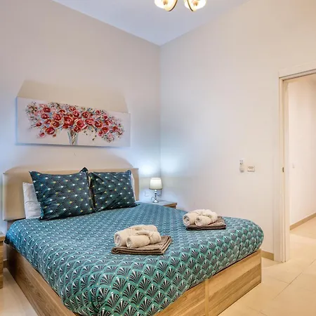 Beautiful Penthouse With Pool And Terrace Is-Swieqi