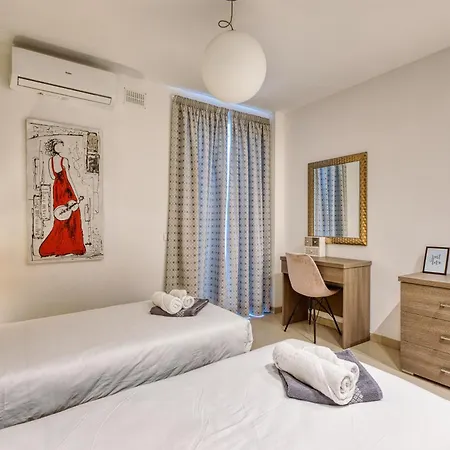 Lägenhet Beautiful Penthouse With Pool And Terrace Is-Swieqi