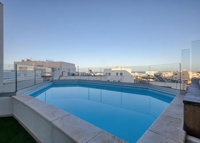 Beautiful Penthouse With Pool And Terrace Is-Swieqi