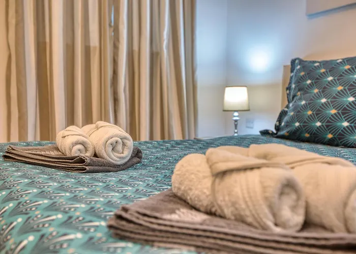 Beautiful Penthouse With Pool And Terrace *