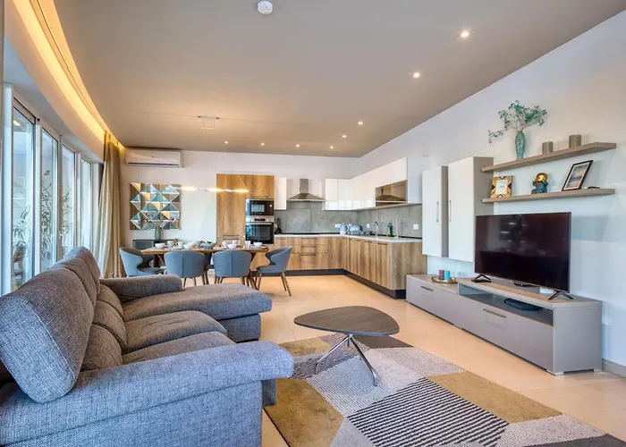 Beautiful Penthouse With Pool And Terrace * Is-Swieqi