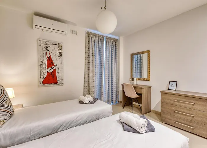 דירה Beautiful Penthouse With Pool And Terrace Is-Swieqi