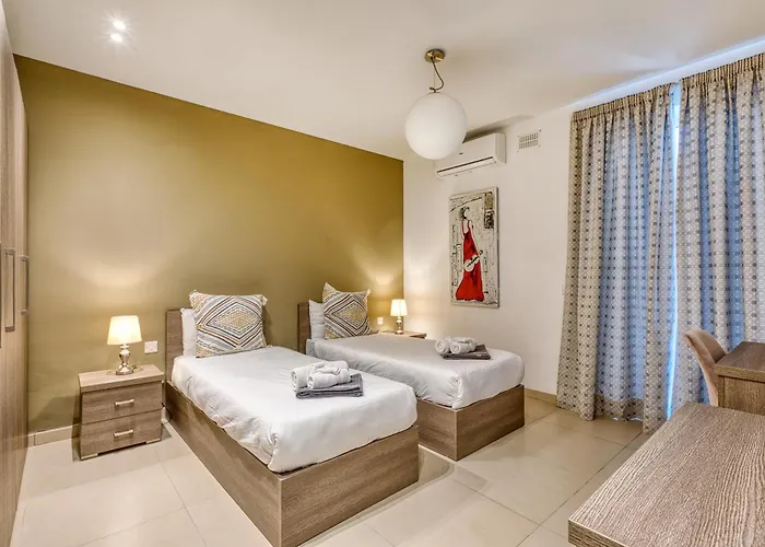 Beautiful Penthouse With Pool And Terrace Is-Swieqi