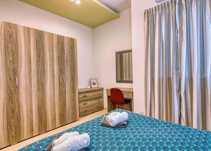 Beautiful Penthouse With Pool And Terrace * Is-Swieqi